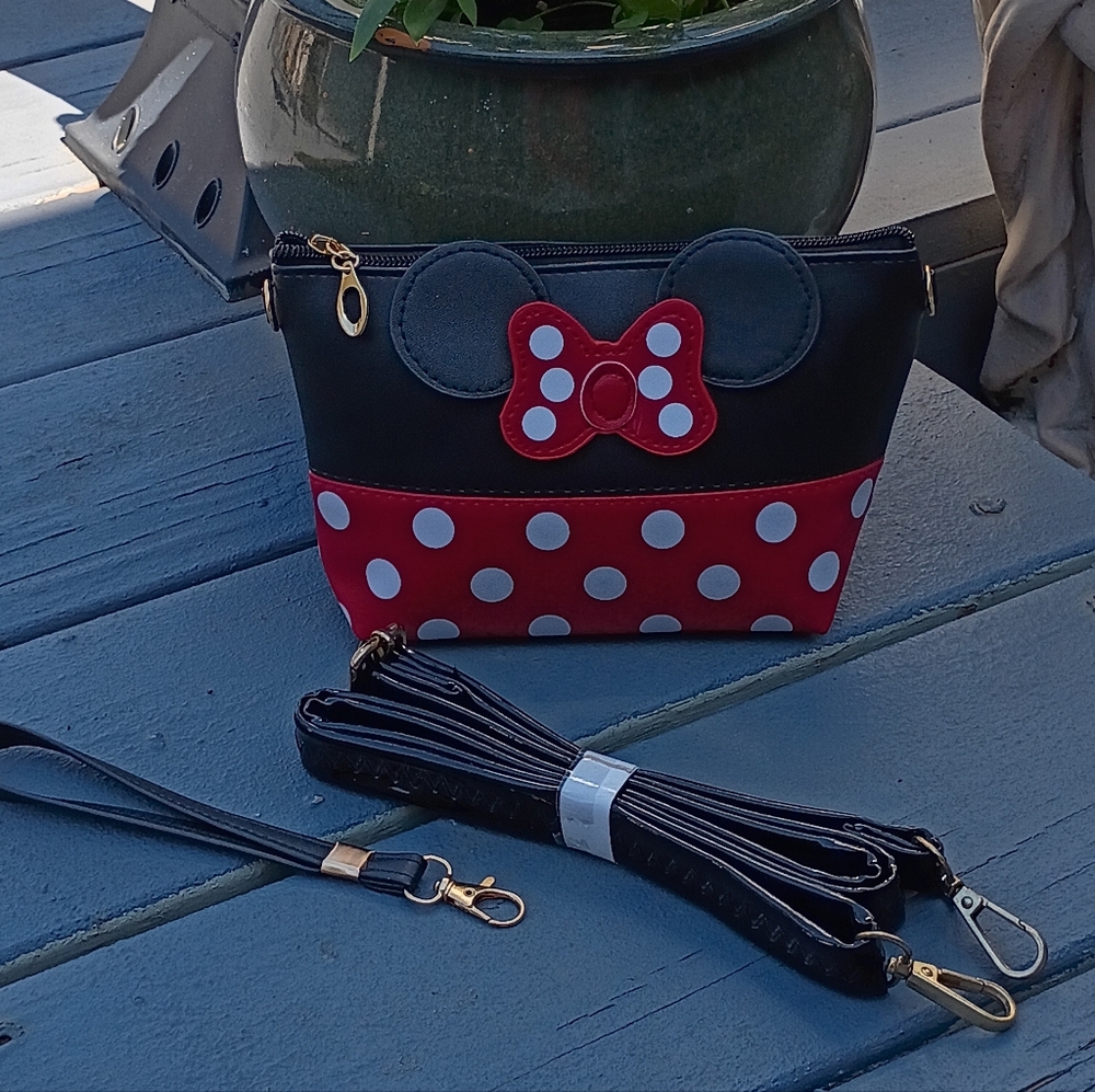 Minnie Mouse Ears Red Black Crossbody Wristlet Adjustable Straps Zipper Closure - Picture 5 of 9